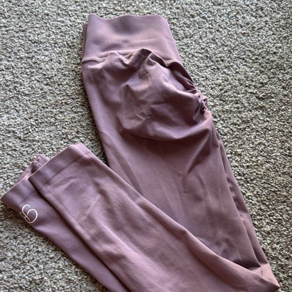 Bombshell Sportswear Mauve Leggings